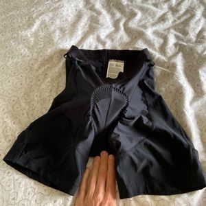 Pearl Izumi Bike shorts with padding